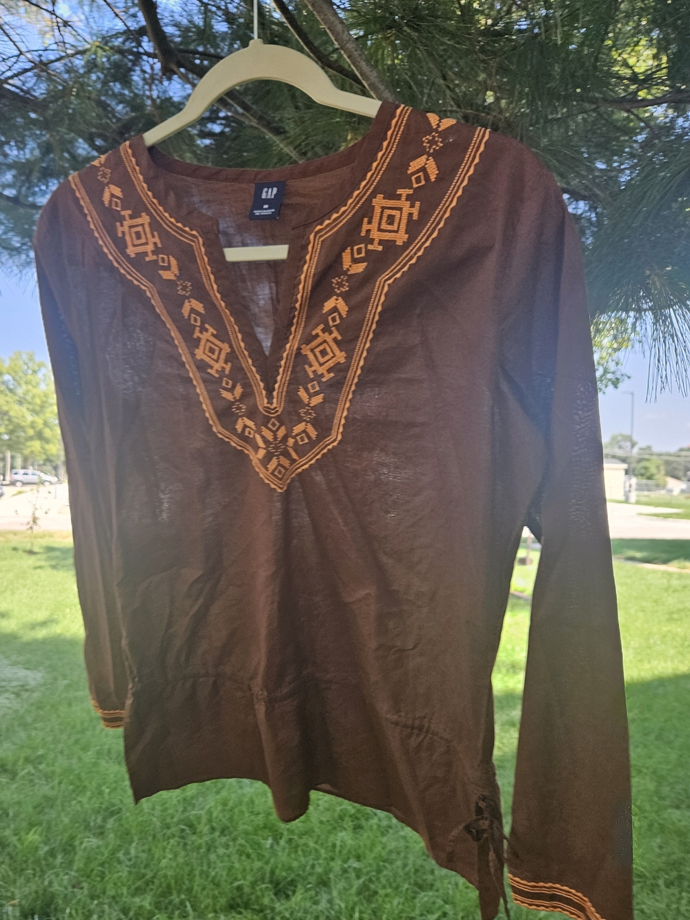 Gap women's Brown Tunic Shirt size medium embroidered hippie boho peasant Loose